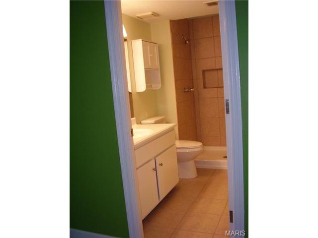 1348 Holgate #G1, Ballwin, MO 63021 photo 14