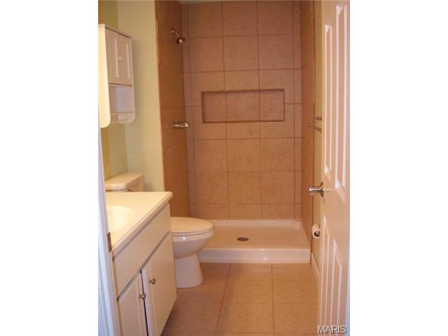 1348 Holgate #G1, Ballwin, MO 63021 photo 13
