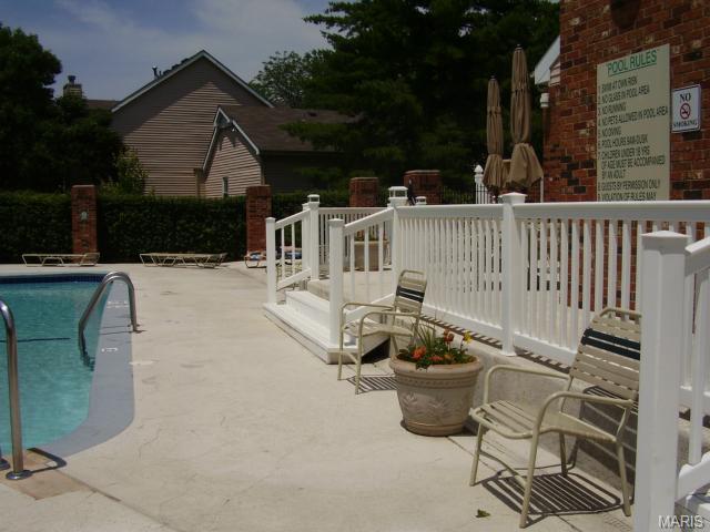 1348 Holgate #G1, Ballwin, MO 63021 photo 37