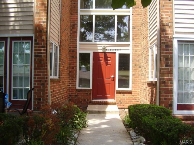 1348 Holgate #G1, Ballwin, MO 63021 photo 3