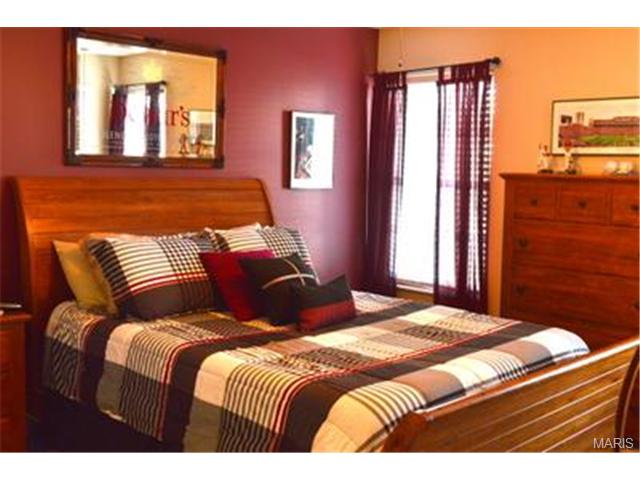 1488 Whispering Crk, Ballwin, MO 63021 photo 14