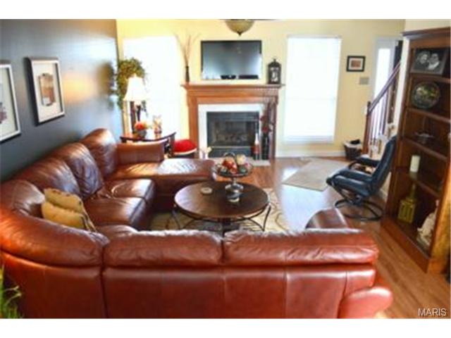 1488 Whispering Crk, Ballwin, MO 63021 photo 3