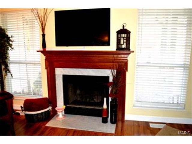 1488 Whispering Crk, Ballwin, MO 63021 photo 6