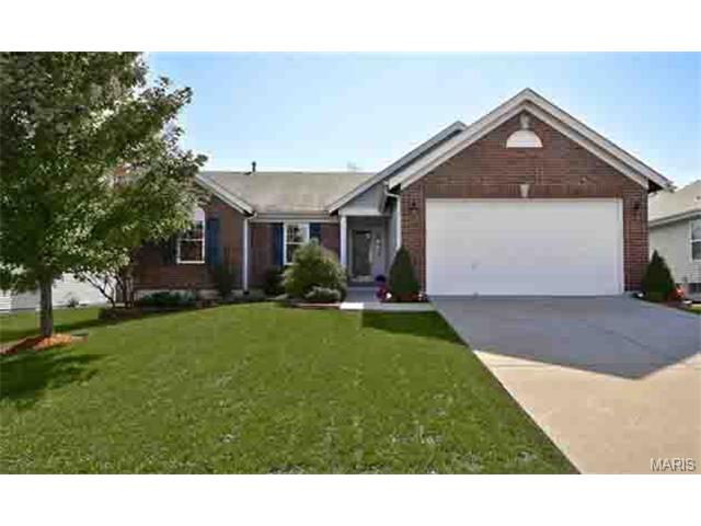 160 Valleybrook Dr, O'fallon, MO 63368 photo 1