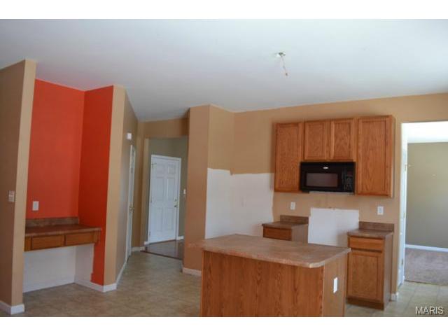 208 Spring Borough, O'fallon, MO 63368 photo 5