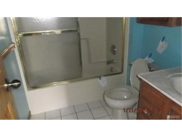 9 S Mdw, O'fallon, MO 63366 photo 4