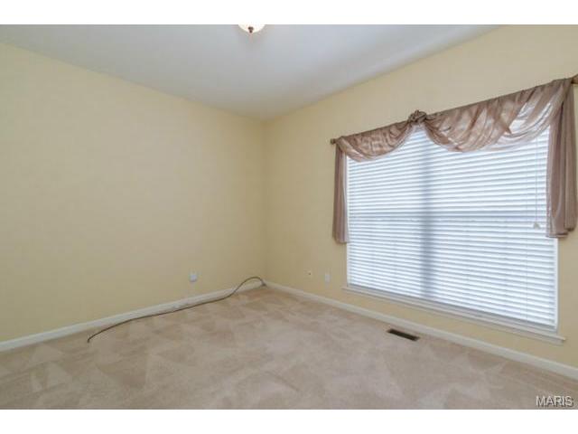 1046 Pearview Dr, Saint Peters, MO 63376 photo 23