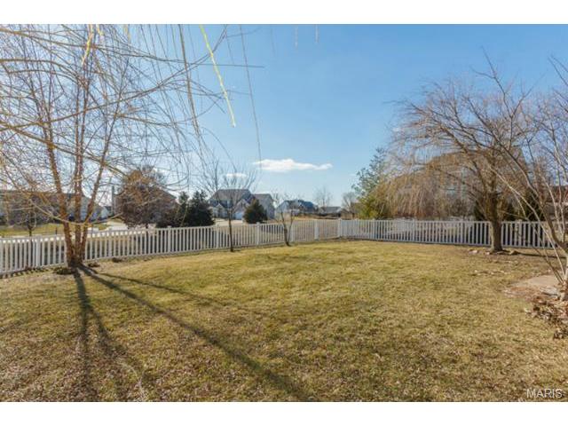 1046 Pearview Dr, Saint Peters, MO 63376 photo 32