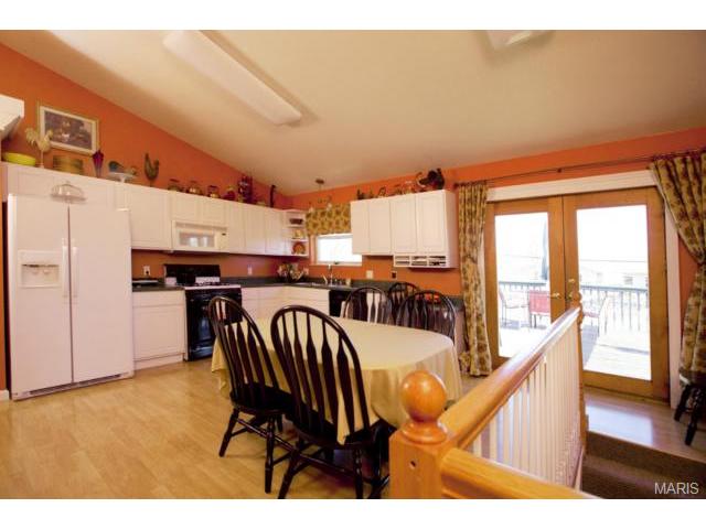 6 N Meadow Dr, O'fallon, MO 63366 photo 7