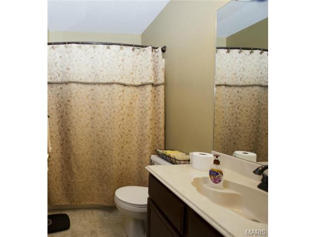 6 N Meadow Dr, O'fallon, MO 63366 photo 13
