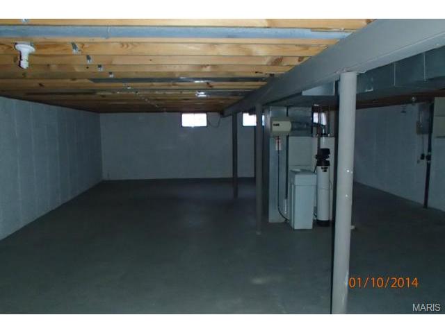 111 Mill Pond Dr, O'fallon, MO 63366 photo 8
