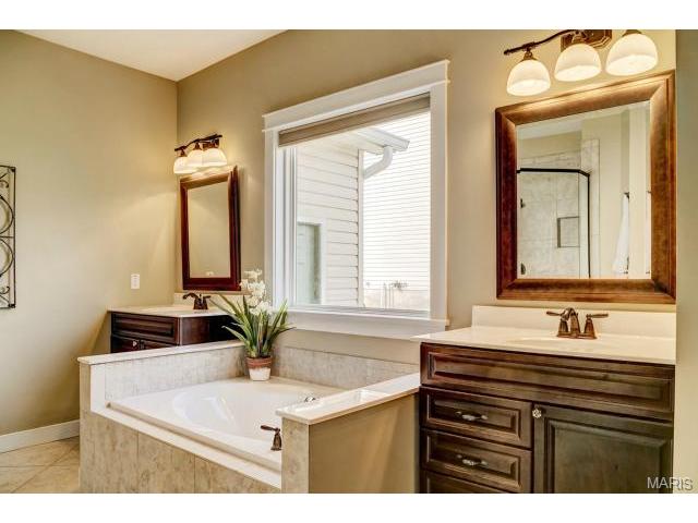 814 Aston Way Dr, O'fallon, MO 63368 photo 15