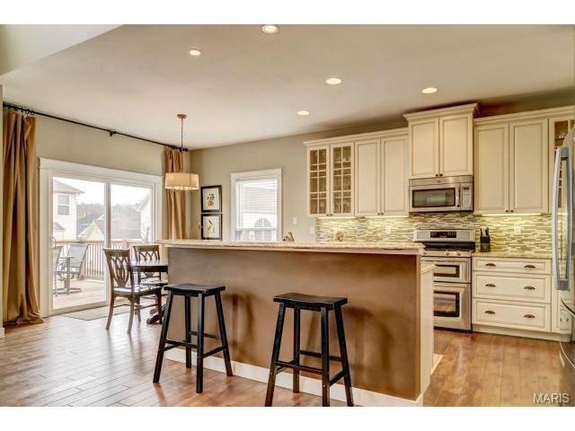 814 Aston Way Dr, O'fallon, MO 63368 photo 9