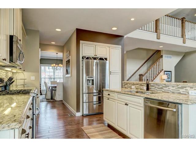 814 Aston Way Dr, O'fallon, MO 63368 photo 10