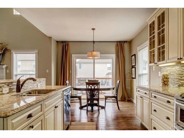 814 Aston Way Dr, O'fallon, MO 63368 photo 11