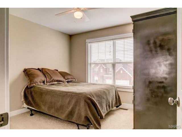 814 Aston Way Dr, O'fallon, MO 63368 photo 21