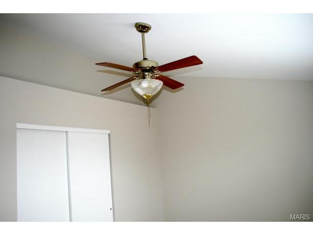 52 Jacqueline Cir, O'fallon, MO 63368 photo 15