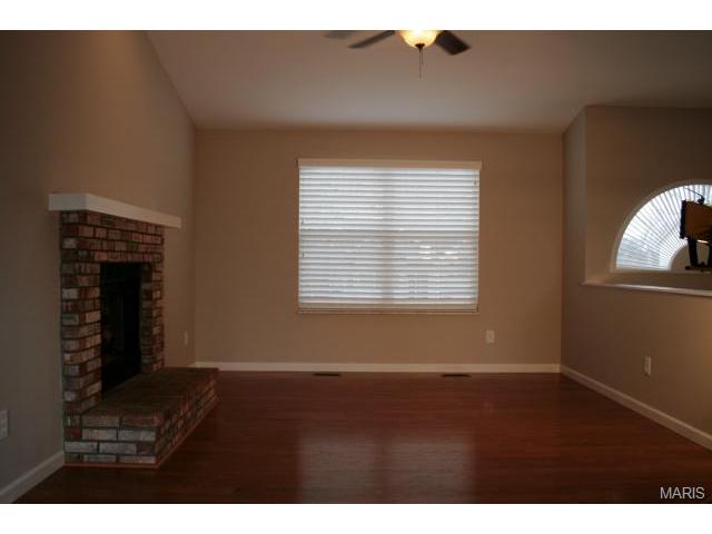 52 Jacqueline Cir, O'fallon, MO 63368 photo 9