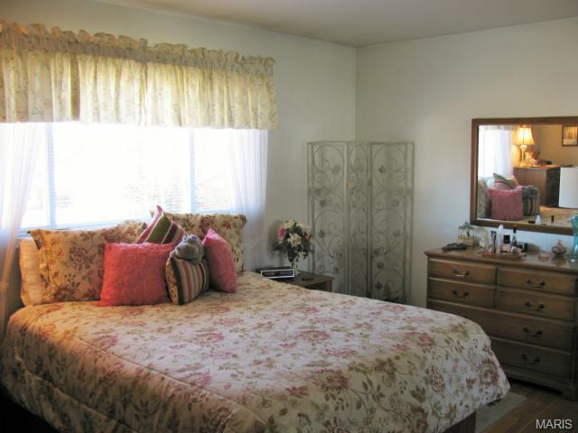 2710 Danforth, Saint Louis, MO 63129 photo 13