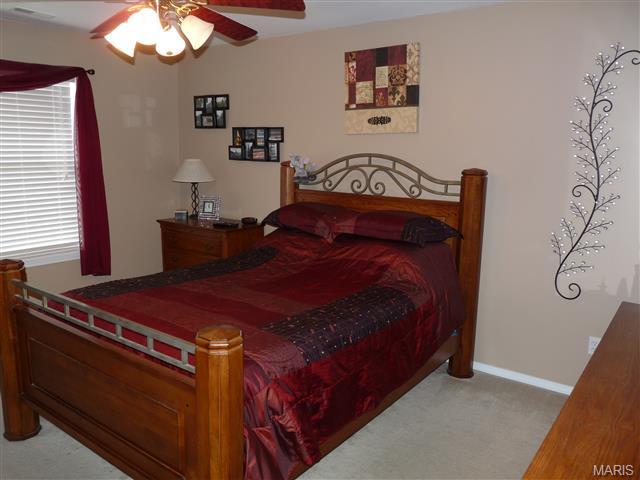 586 Midland Dr, O'fallon, MO 63366 photo 14