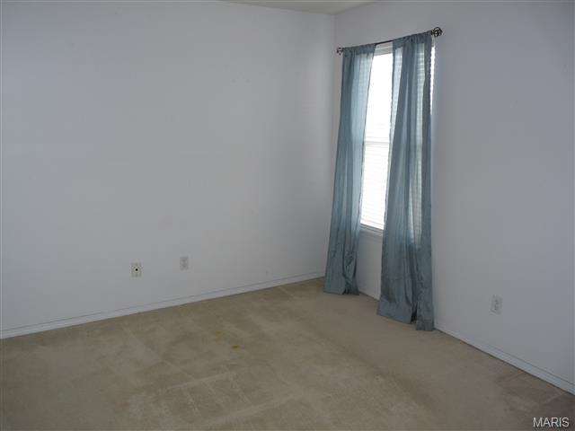 586 Midland Dr, O'fallon, MO 63366 photo 21