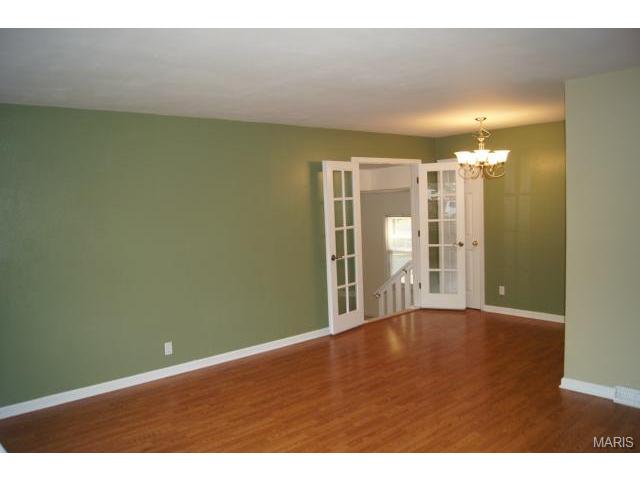 244 Nancy Pl, Ballwin, MO 63021 photo 5