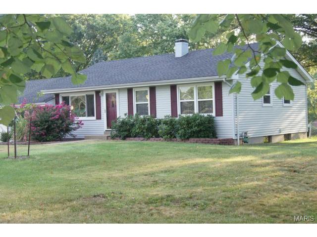 244 Nancy Pl, Ballwin, MO 63021 photo 3