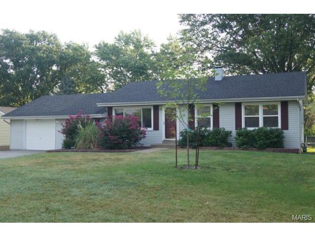 244 Nancy Pl, Ballwin, MO 63021 photo 1
