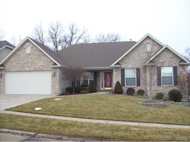 1029 Pebble Beach Dr, O'fallon, MO 63366 photo 1