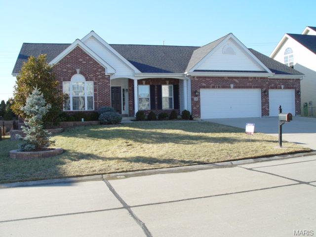 3 Sage Meadows Ct, O'fallon, MO 63366 photo 2