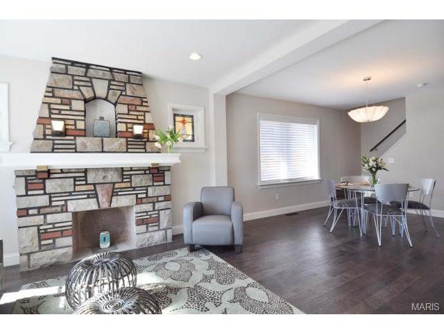 5231 Oleatha Ave, Saint Louis, MO 63139 photo 9