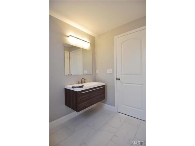 5231 Oleatha Ave, Saint Louis, MO 63139 photo 33