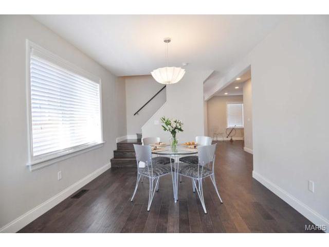 5231 Oleatha Ave, Saint Louis, MO 63139 photo 12