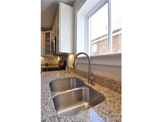 5231 Oleatha Ave, Saint Louis, MO 63139 photo 20