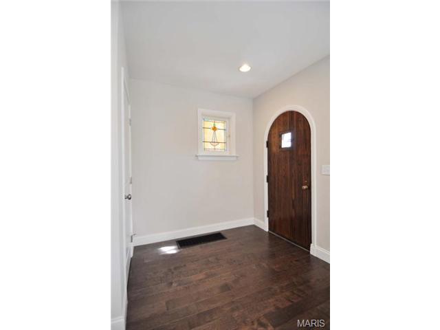 5231 Oleatha Ave, Saint Louis, MO 63139 photo 5