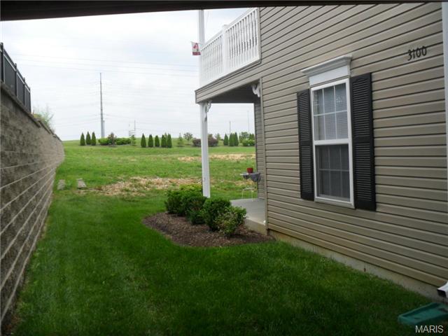 3102 Spring River Dr, O'fallon, MO 63368 photo 12
