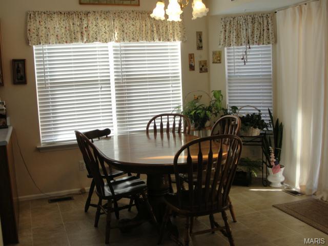 844 Molloy, O'fallon, MO 63366 photo 5
