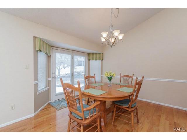 707 Loretta Dr, O'fallon, MO 63366 photo 9
