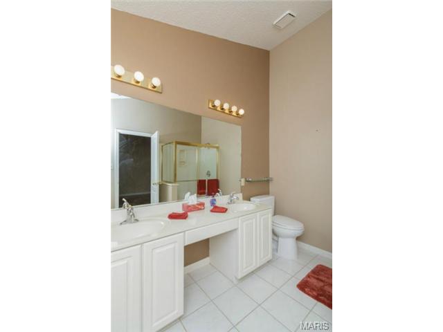 707 Loretta Dr, O'fallon, MO 63366 photo 16