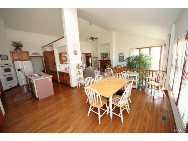 525 Malinmor, Weldon Spring, MO 63304 photo 10