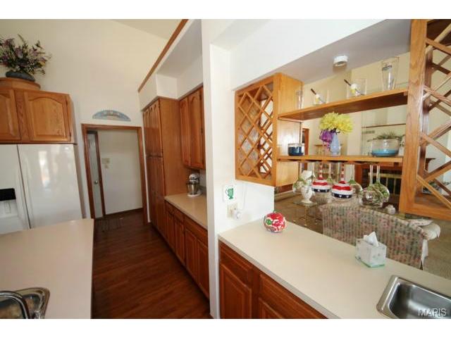 525 Malinmor, Weldon Spring, MO 63304 photo 12