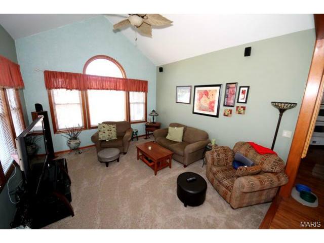 525 Malinmor, Weldon Spring, MO 63304 photo 14