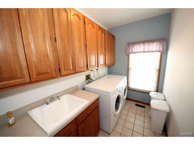 525 Malinmor, Weldon Spring, MO 63304 photo 20