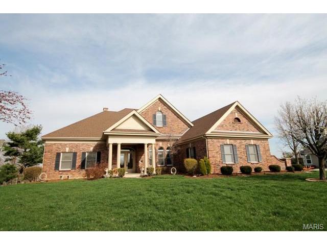 525 Malinmor, Weldon Spring, MO 63304 photo 1