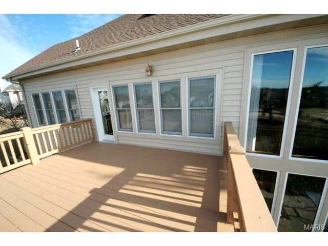 525 Malinmor, Weldon Spring, MO 63304 photo 32