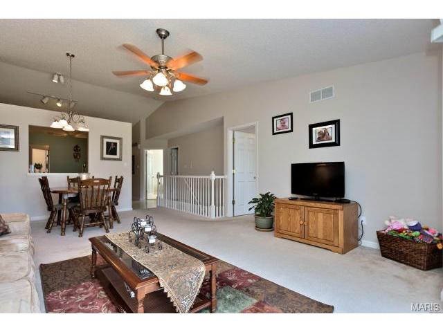 7 Battersea Ct, O'fallon, MO 63366 photo 6