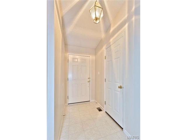 7 Battersea Ct, O'fallon, MO 63366 photo 3