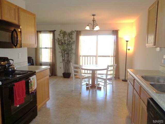 705 Phoenix Dr, O'fallon, MO 63368 photo 10