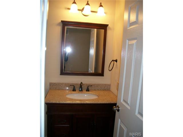 2933 Middlesburg Dr, O'fallon, MO 63368 photo 24