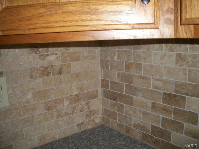 2933 Middlesburg Dr, O'fallon, MO 63368 photo 5